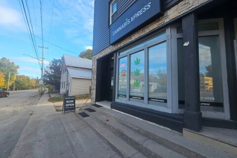 Additional image 8 of 4570 Penetanguishene Road, Springwater, ON, L0L 1V0