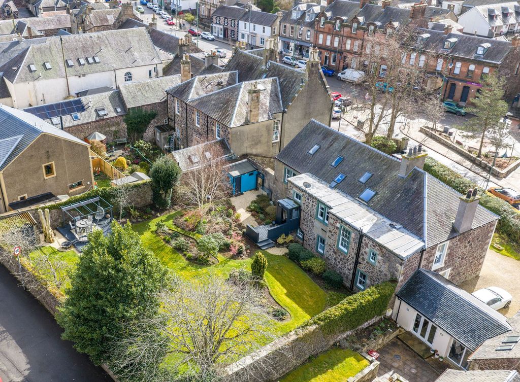 Additional image 22 of 3 bed flat for saleUpper Davaar, 75 High Street, Biggar ML12