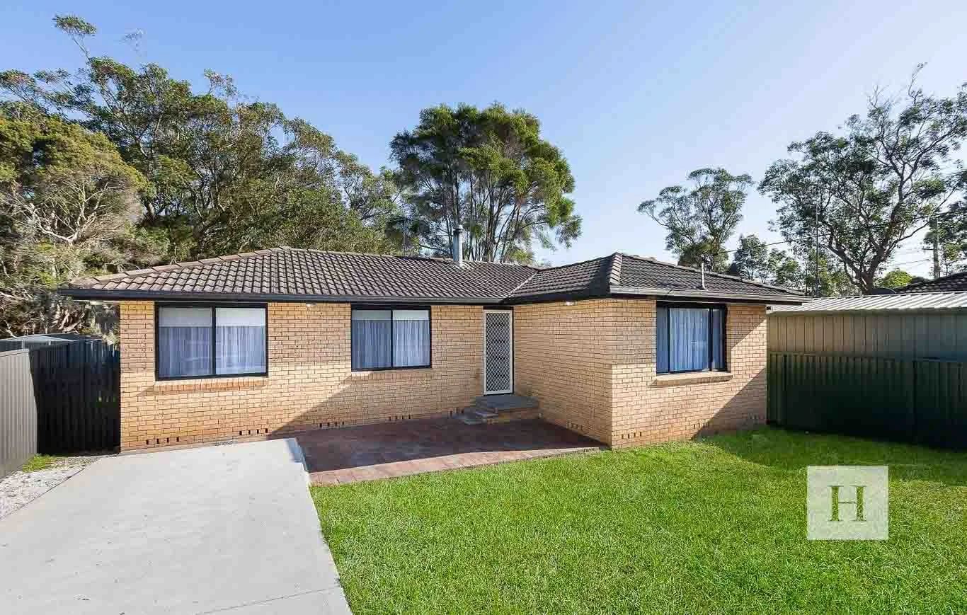 6 Carreela Cl, Gorokan NSW 2263