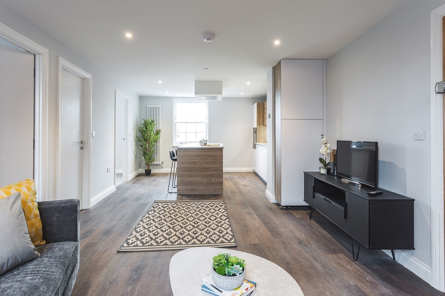 Additional image 7 of 2 Bed Flat, King's Crescent Apartments, DE1, N1 7GU