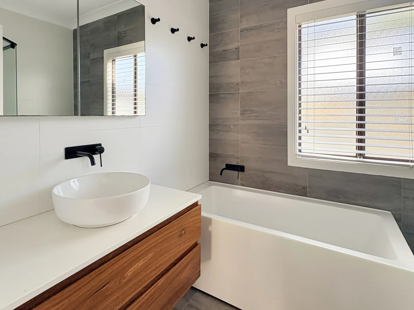 Additional image 8 of 7 Lucas Crescent, Berkeley Vale NSW 2261
