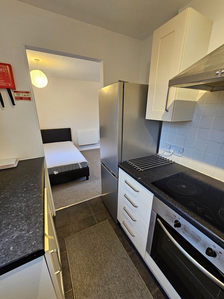 Additional image 8 of Studio Flat, Corrie Road, CB1, N1 7GU