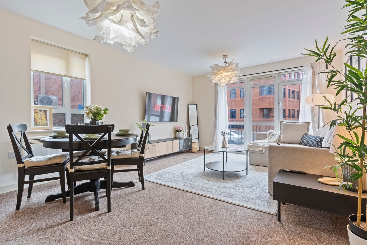 2 Bed Flat, Beauchamp House, CV1, N1 7GU