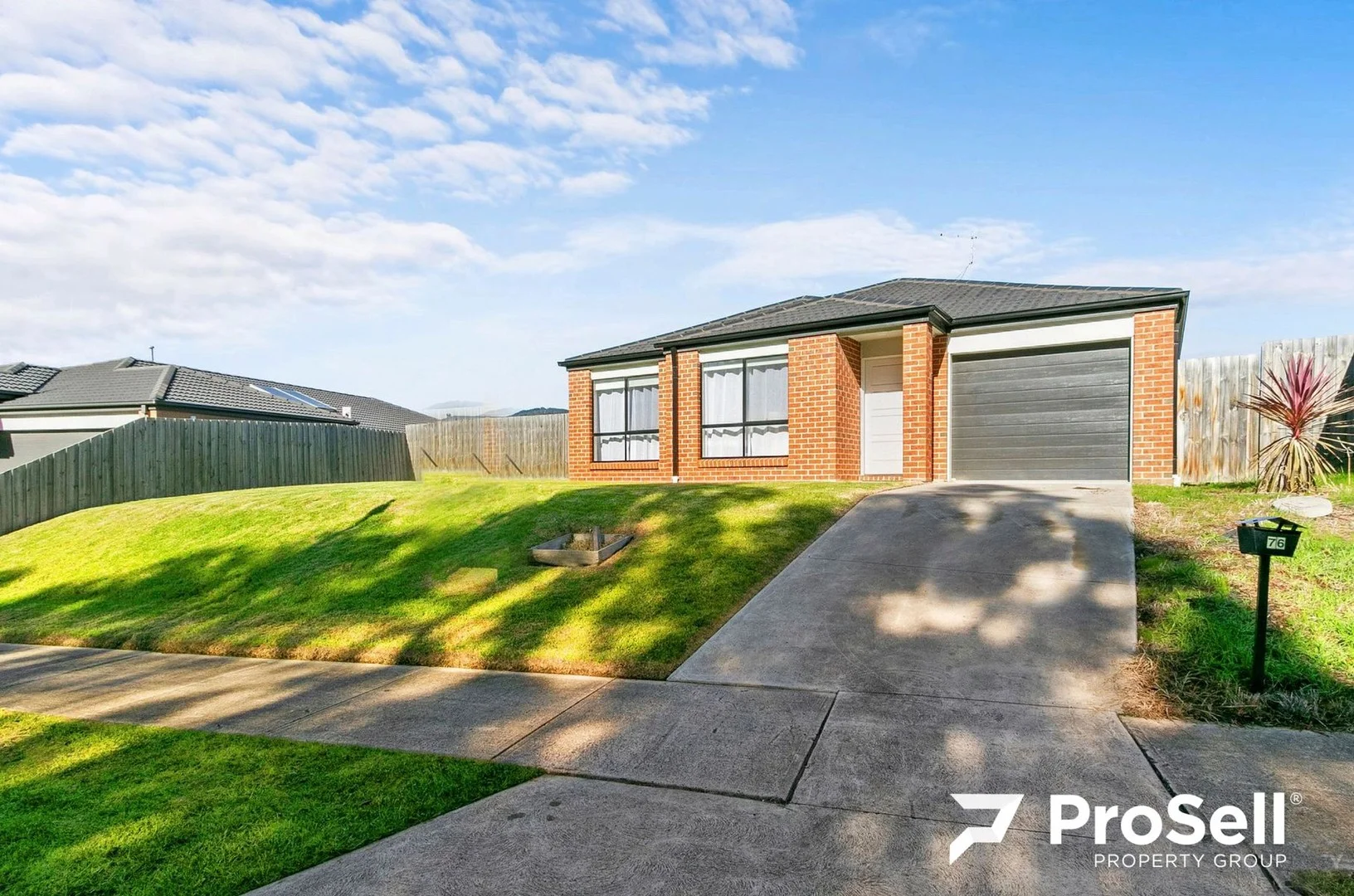 76 Philip Parade, Churchill VIC 3842