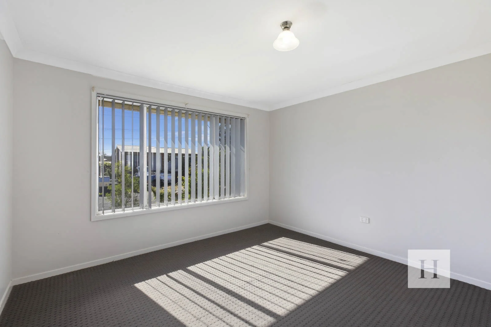 Additional image 2 of 183 Winbin Crescent, Gwandalan NSW 2259