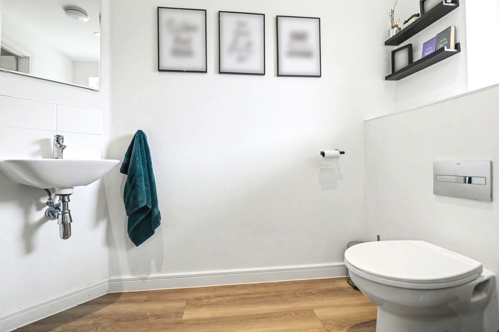 Additional image 8 of 4 bed detached house for saleClaypit Copse, Bursledon SO31