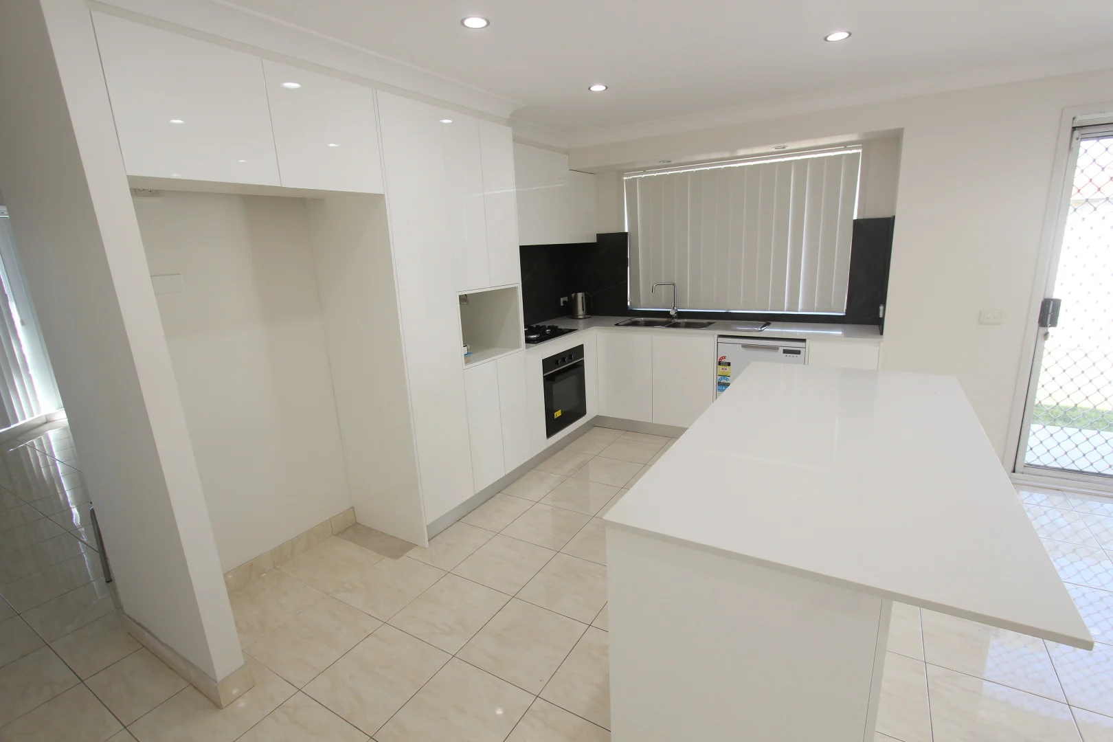 2 Eden Place, Prestons NSW 2170 photo 2