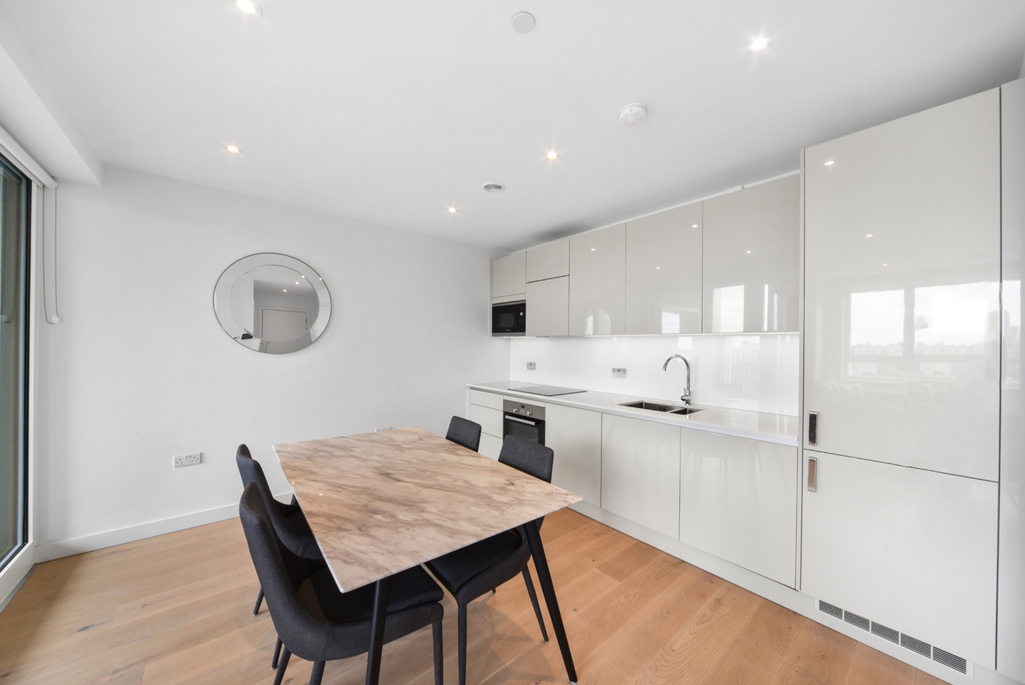 1 Bed Flat, Walworth Road, SE17, N1 7GU photo 2