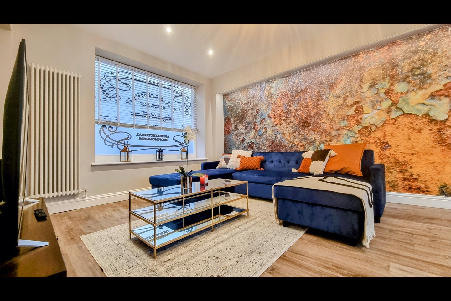 4 Bed Semi-Detached House, Little Western Street, BN1, N1 7GU