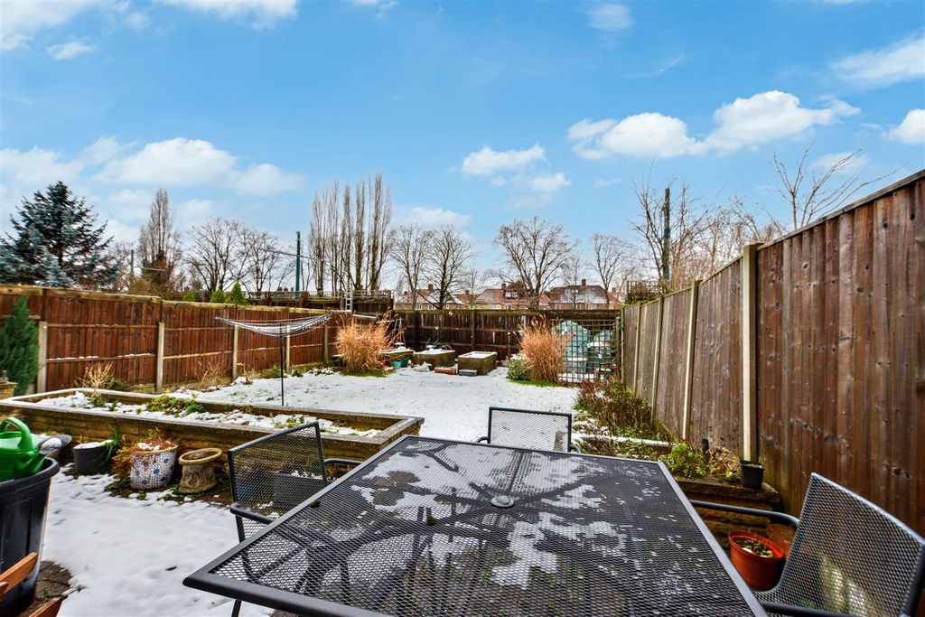 Additional image 16 of 4 bed semi-detached house for saleHolkham Avenue, Chilwell, Nottingham NG9