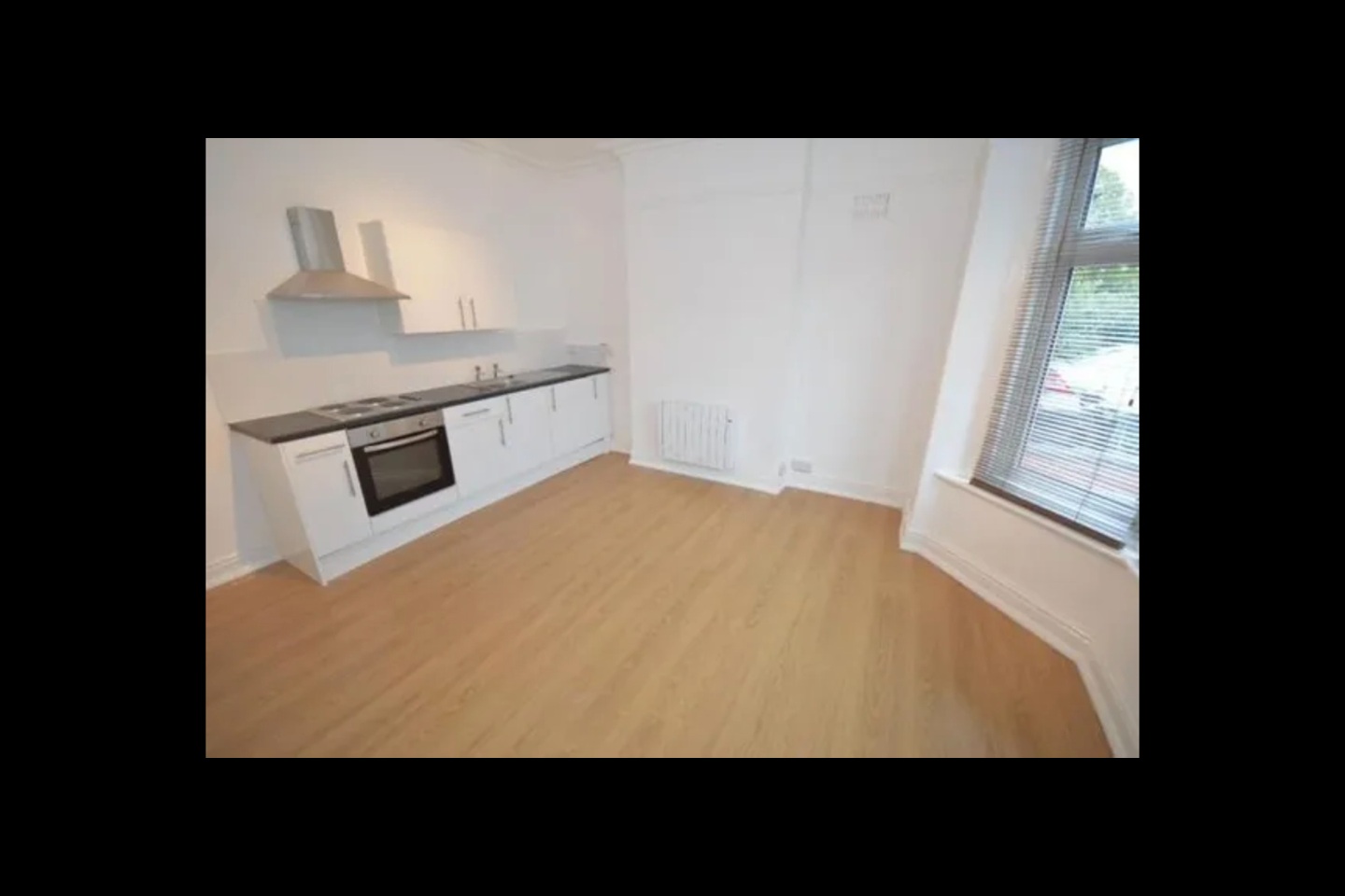 Bedsit, Uppingham Road, LE5, N1 7GU photo 3