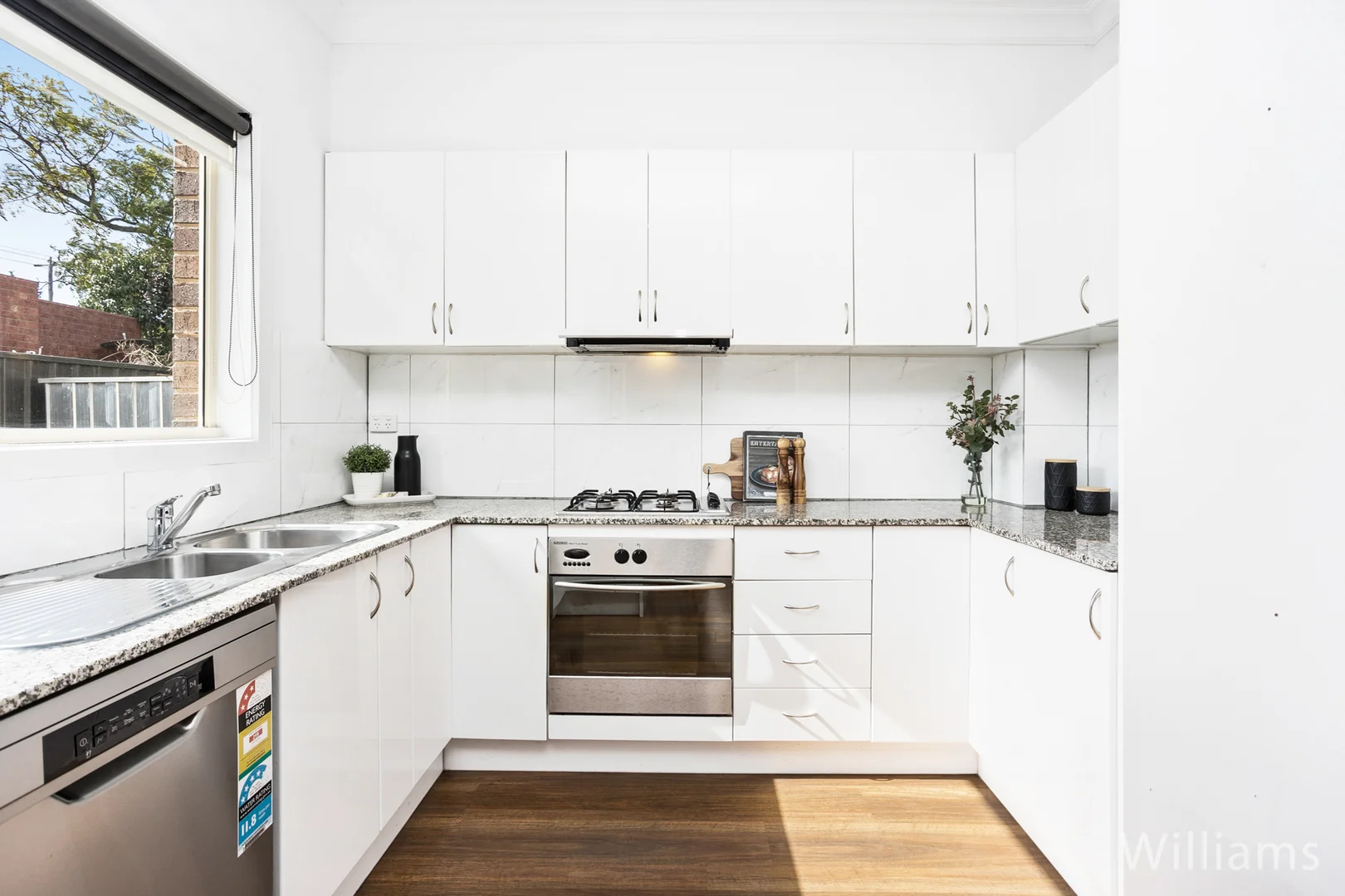 Additional image 5 of 2/86 Gordon Street, Newport VIC 3015