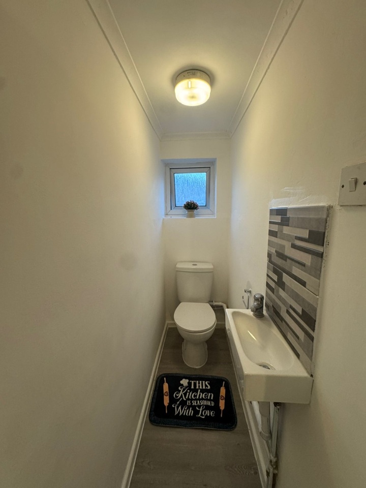 Room in a Shared House, Roberta St, E2, N1 7GU photo 5