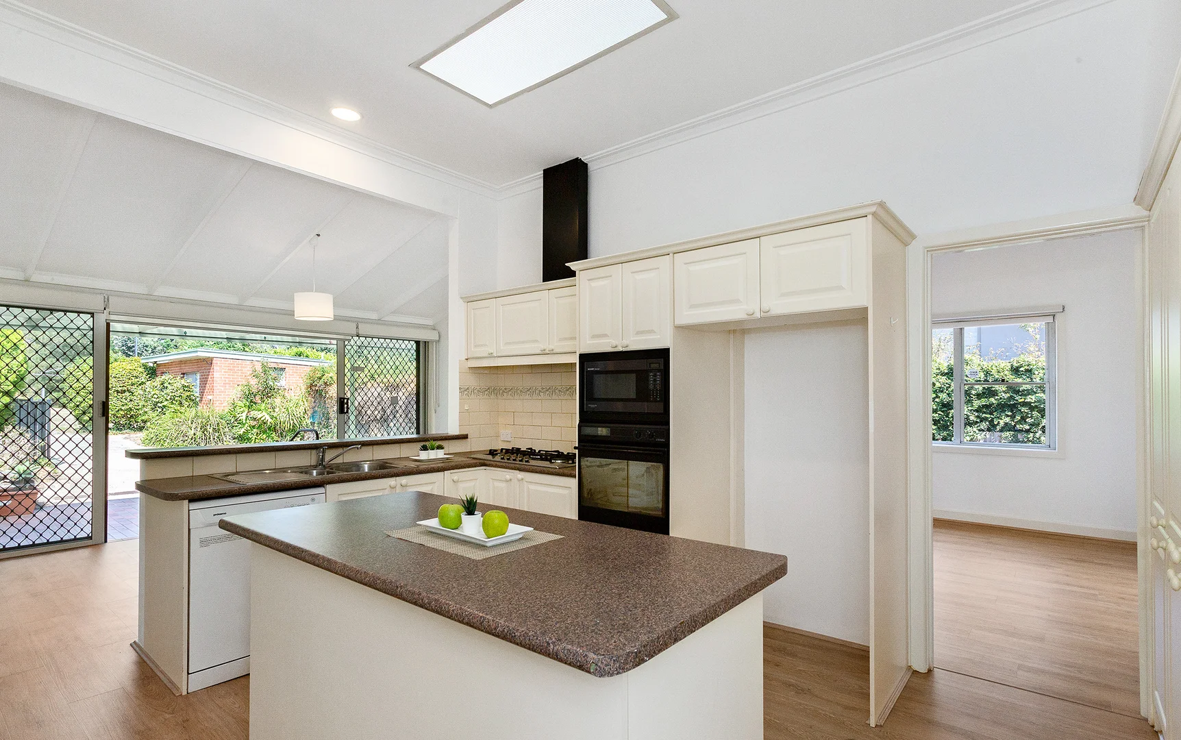 Additional image 2 of 122 Winmalee Road, Balwyn VIC 3103