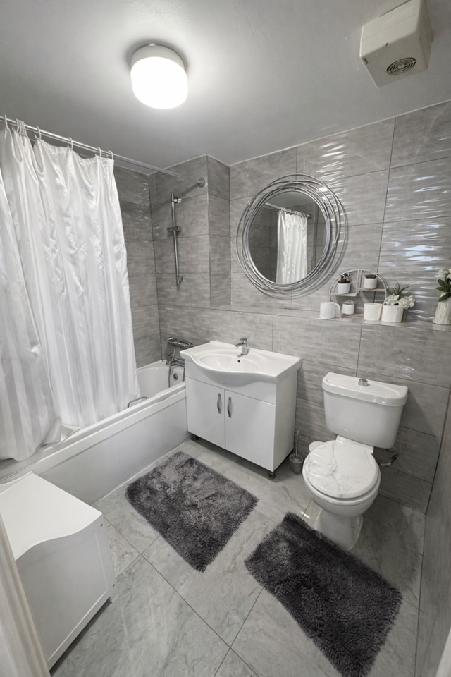 3 Bed Flat, Cordwainer House, E8, N1 7GU photo 2