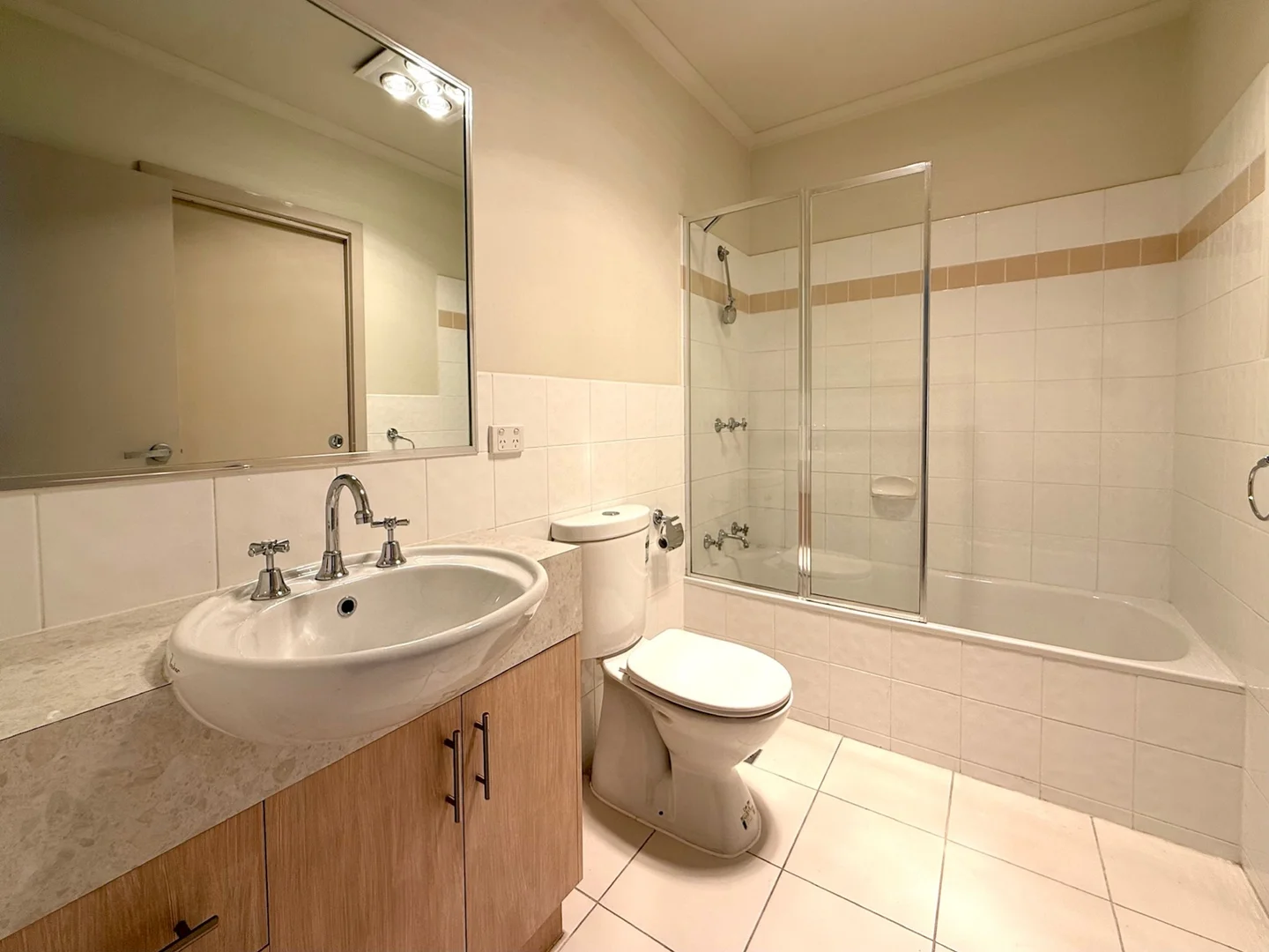 Additional image 5 of 2/127 Union Road, Ascot Vale VIC 3032