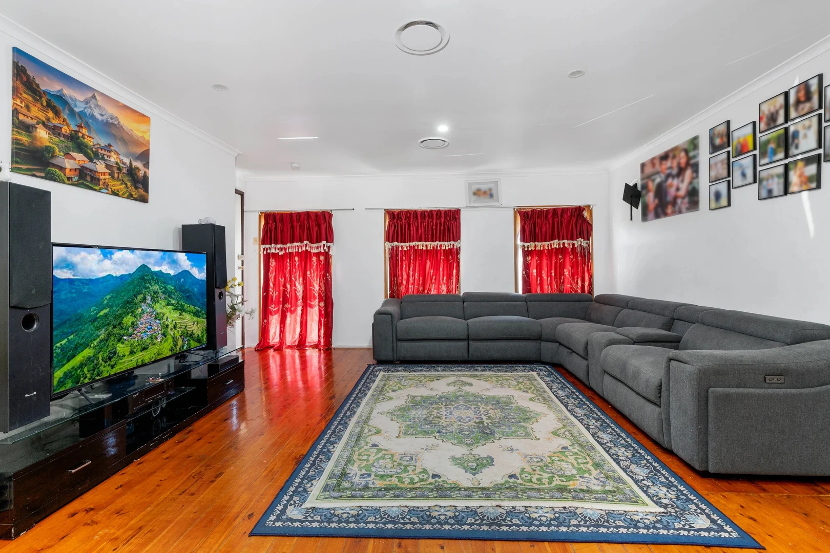 30 Thompson Place, Minto NSW 2566 photo 3