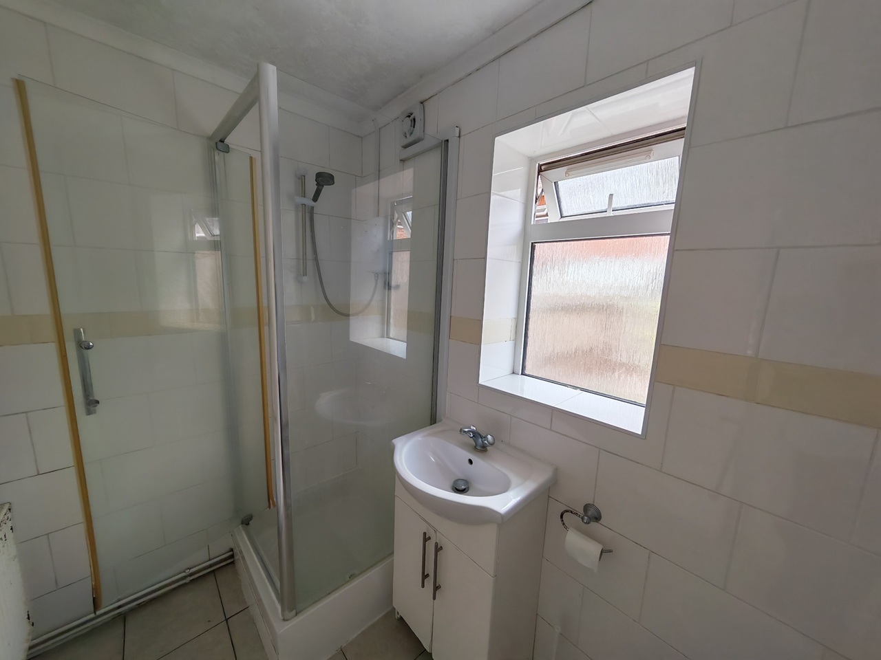 Additional image 5 of Room in a Shared House, Dover Street, SO14, N1 7GU