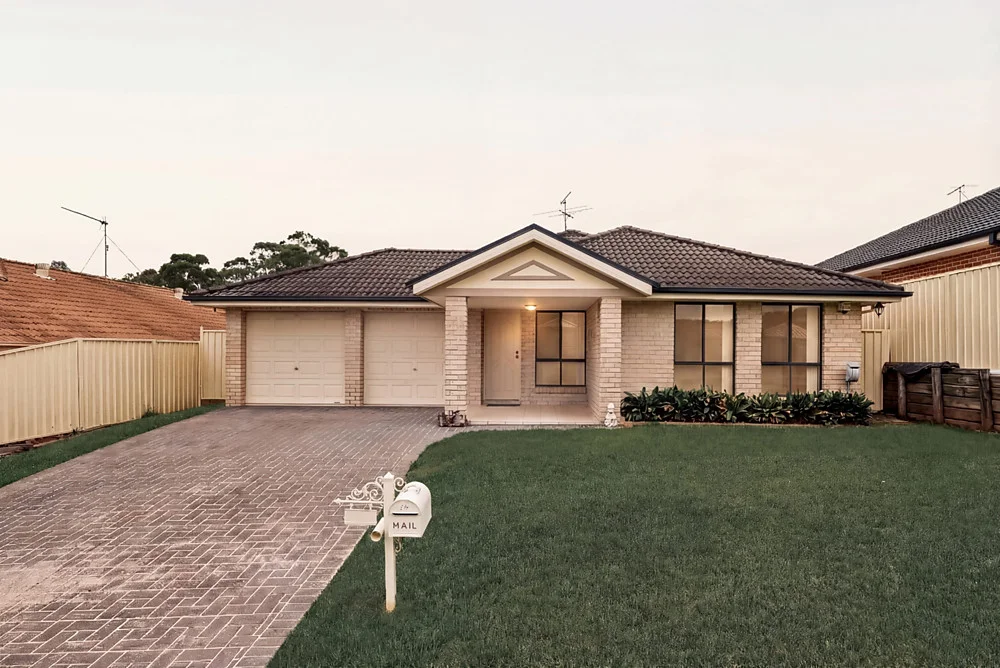 9 Combings Place, Currans Hill NSW 2567