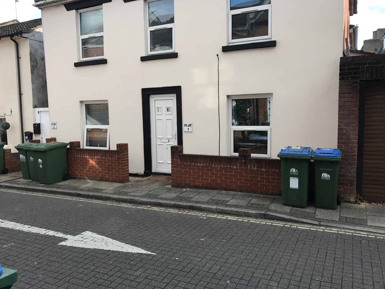 4 Bed Flat, Lyon St, SO14, N1 7GU