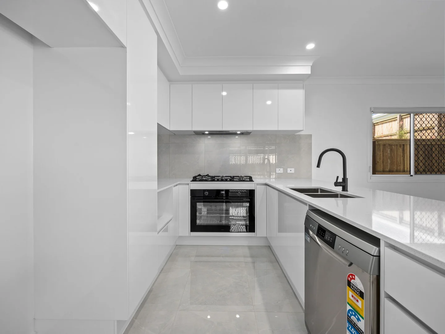 Additional image 3 of 15 Helios St, White Rock QLD 4306