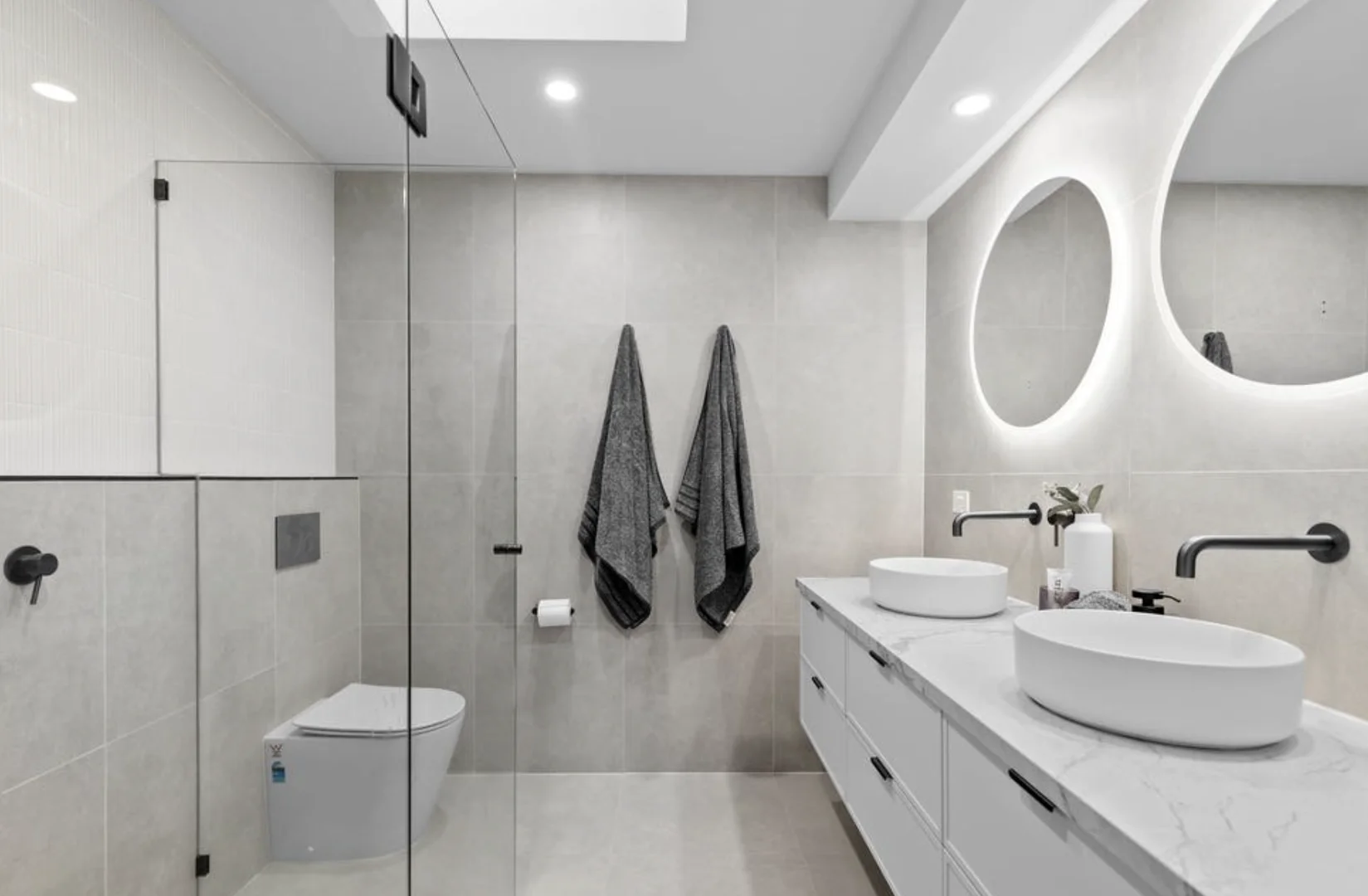 Additional image 8 of 10 Manor House Dr, Mornington VIC 3931