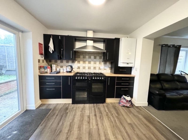 Additional image 6 of Room in a Shared House, Cedar Road, SO14, N1 7GU