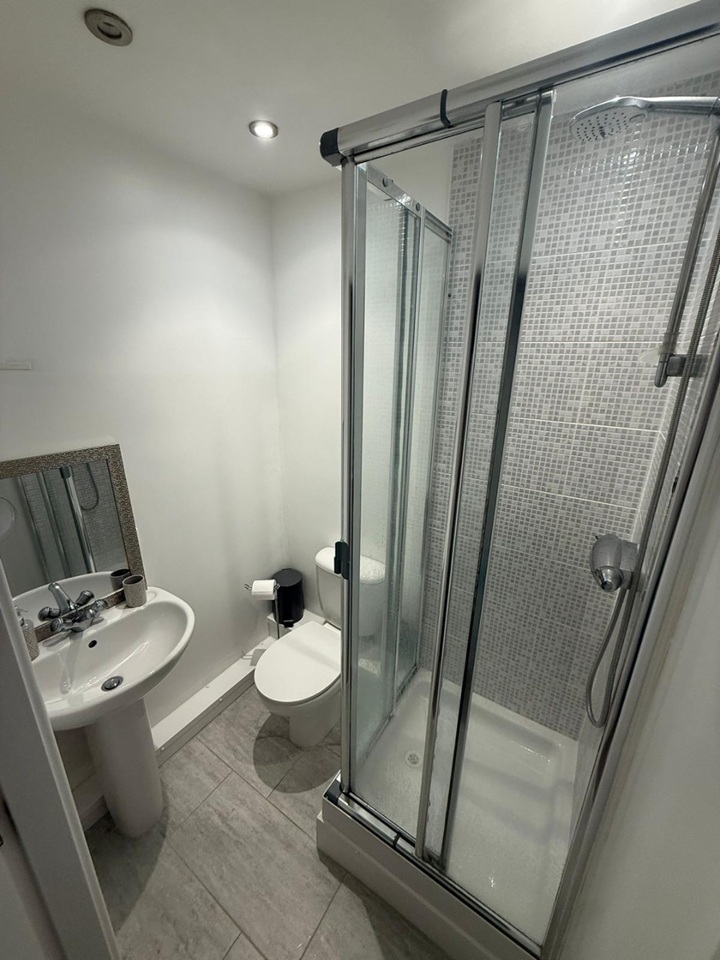 Additional image 8 of 2 Bed Flat, Peckerdale Gardens, DE21, N1 7GU