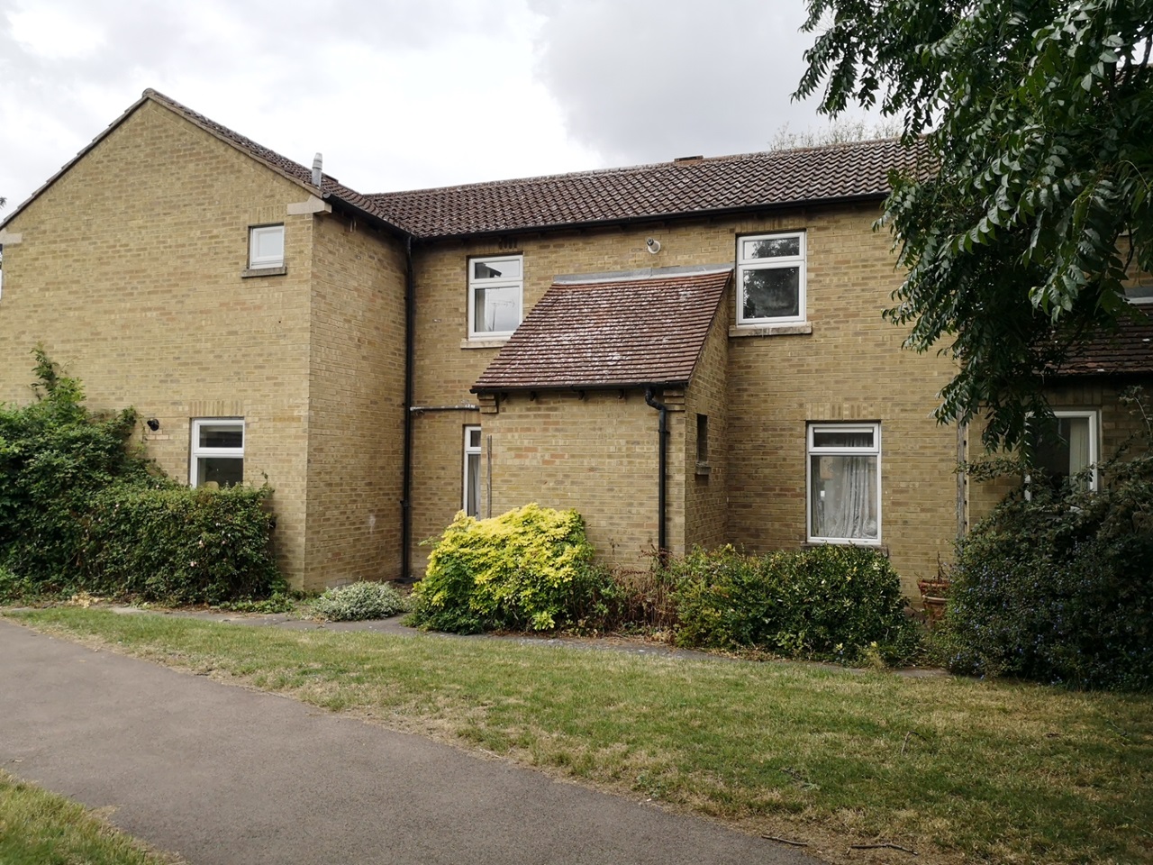 2 Bed Terraced House, Walpole Road, CB1, N1 7GU