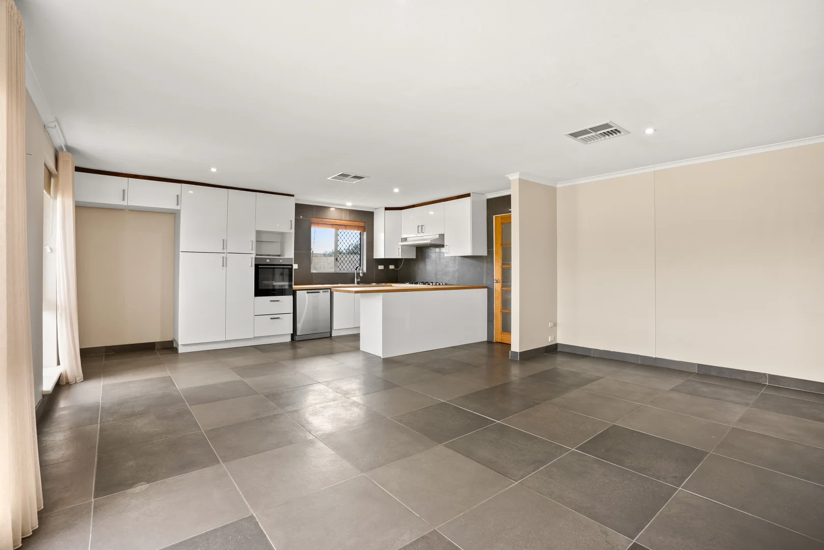 Additional image 3 of 5 Kurrajong Place, Safety Bay WA 6169