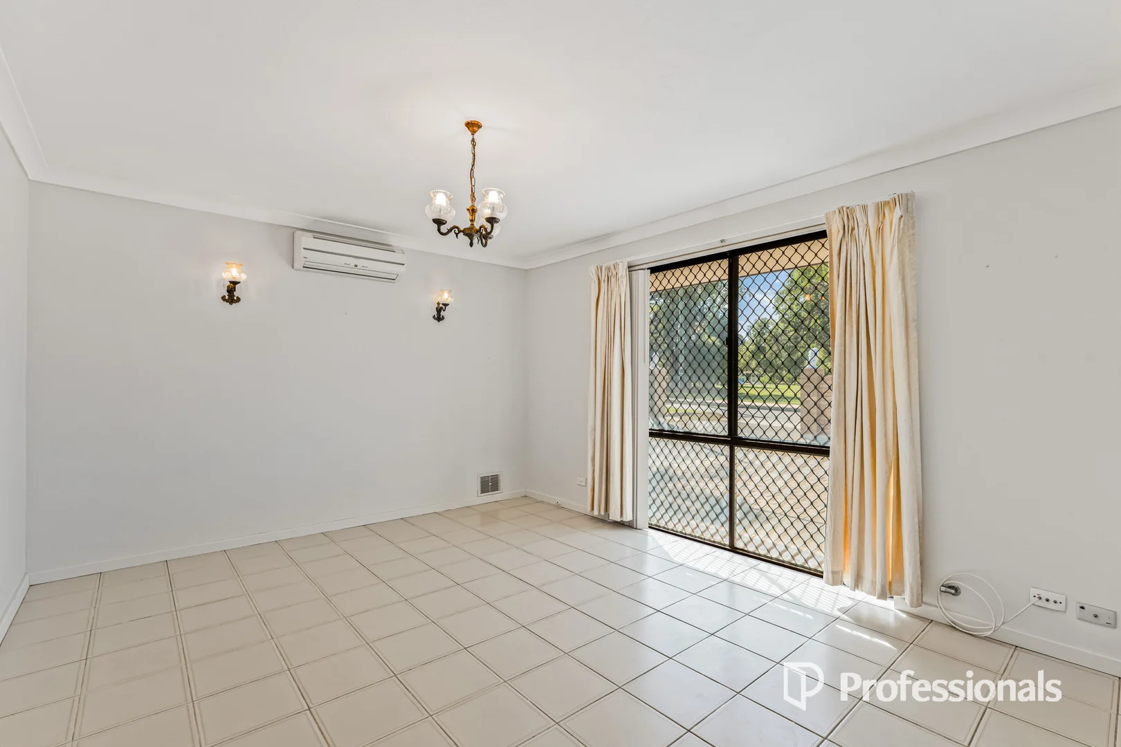 Additional image 11 of 7 Redunca Way, Mirrabooka WA 6061