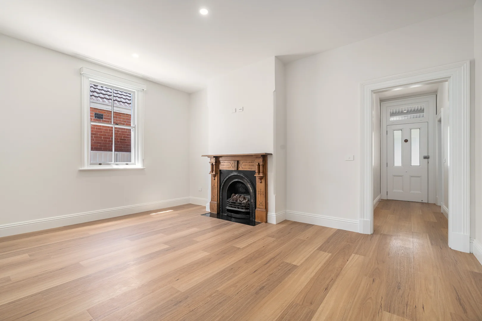 13 Manilla Street, Bathurst NSW 2795 photo 2