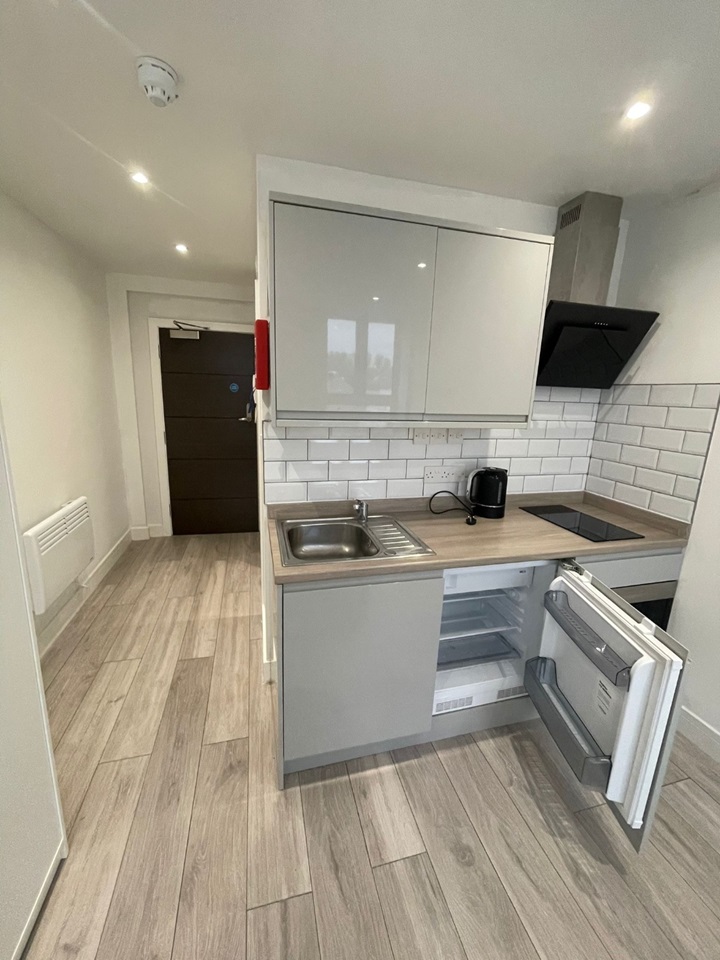 Additional image 2 of Studio Flat, Queens Road, CV1, N1 7GU