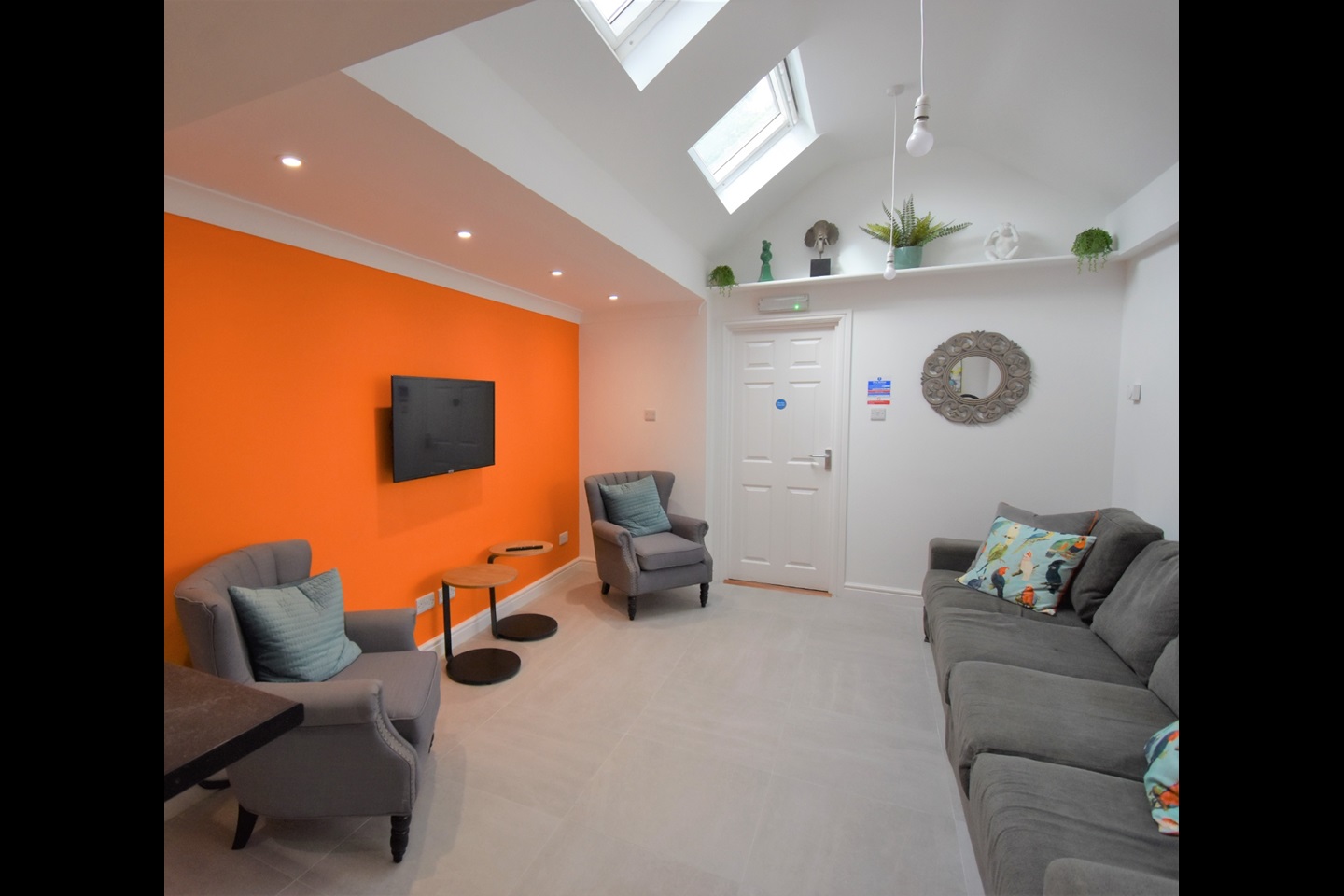 8 Bed Semi-Detached House, Granby Gardens, RG1, N1 7GU
