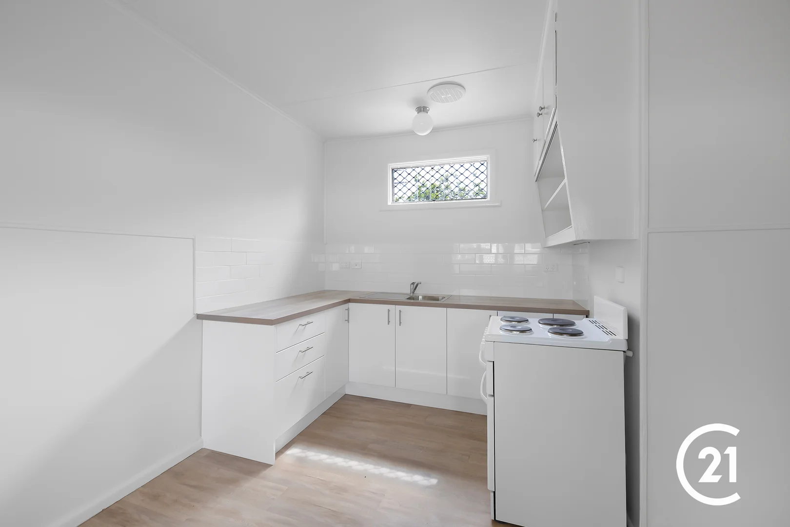 Additional image 2 of 1/28 Premier Street, Echuca VIC 3564