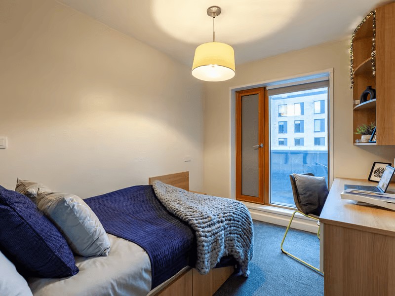 Room in a Shared Flat, Crown Place, RG1, N1 7GU