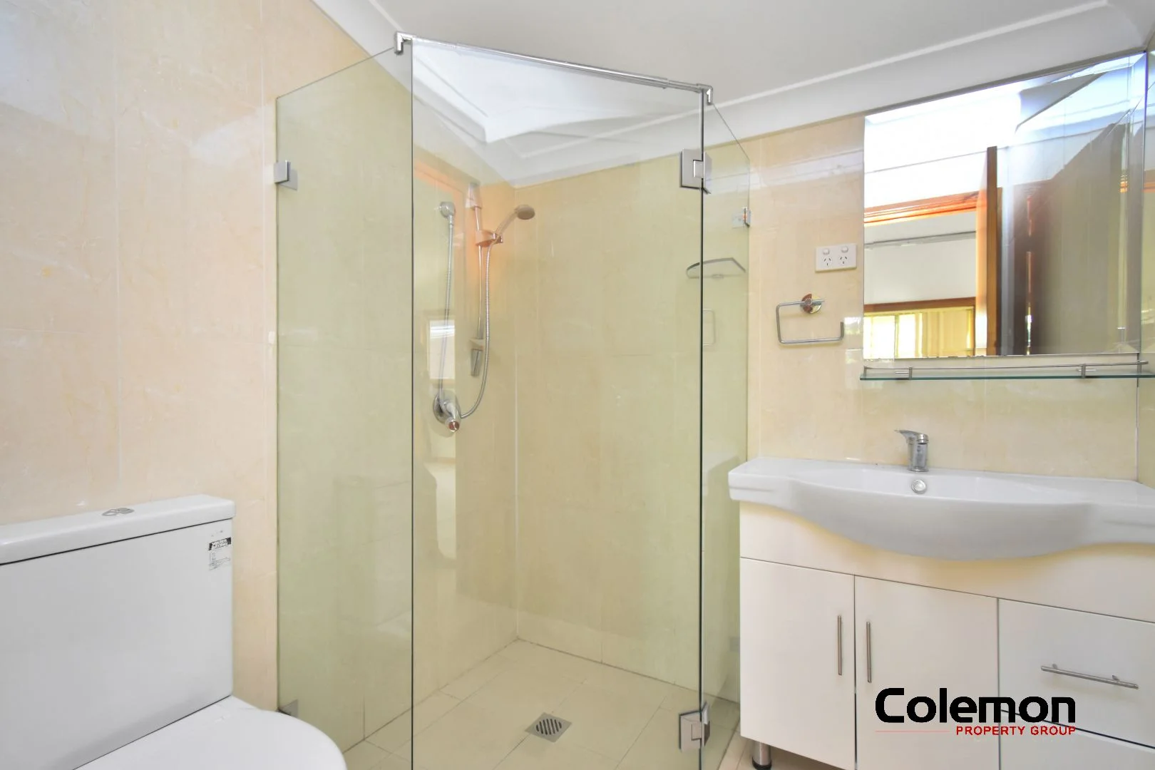 Additional image 4 of 33 Caroline St, Guildford NSW 2161