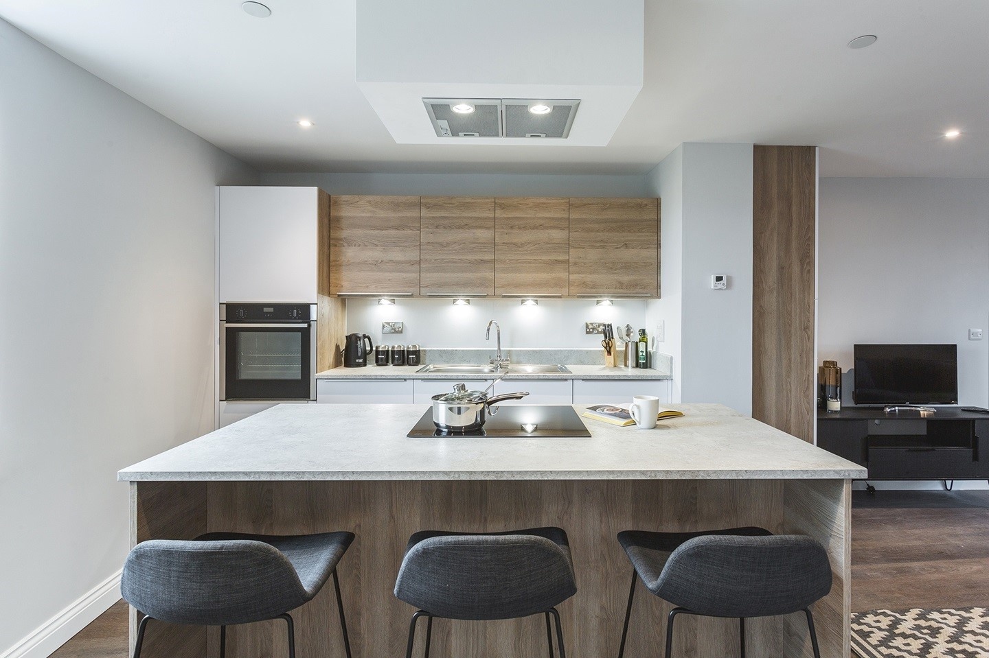 Additional image 3 of 2 Bed Flat, King's Crescent Apartments, DE1, N1 7GU