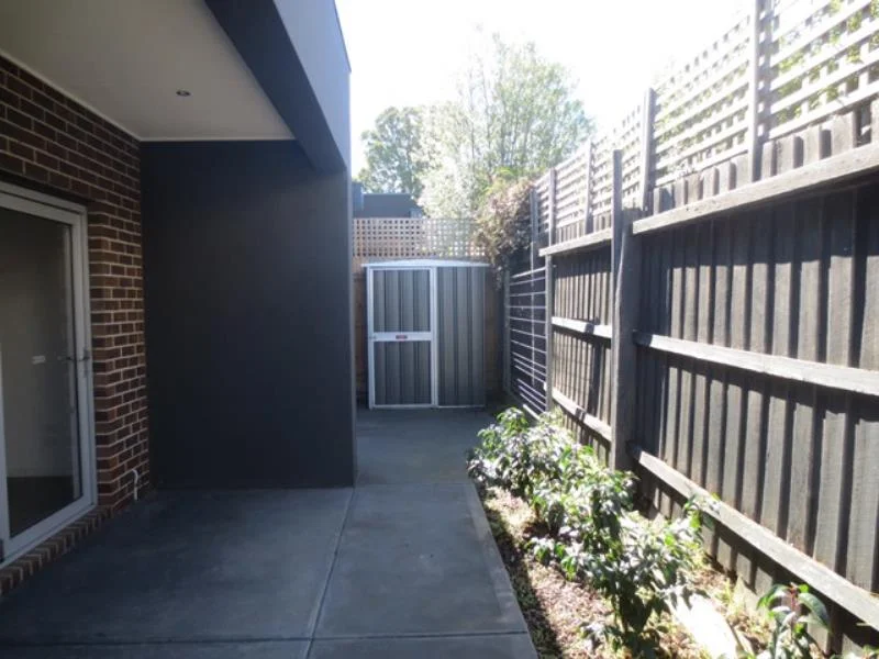 Additional image 4 of 2/34 Waiora Road, Rosanna VIC 3084