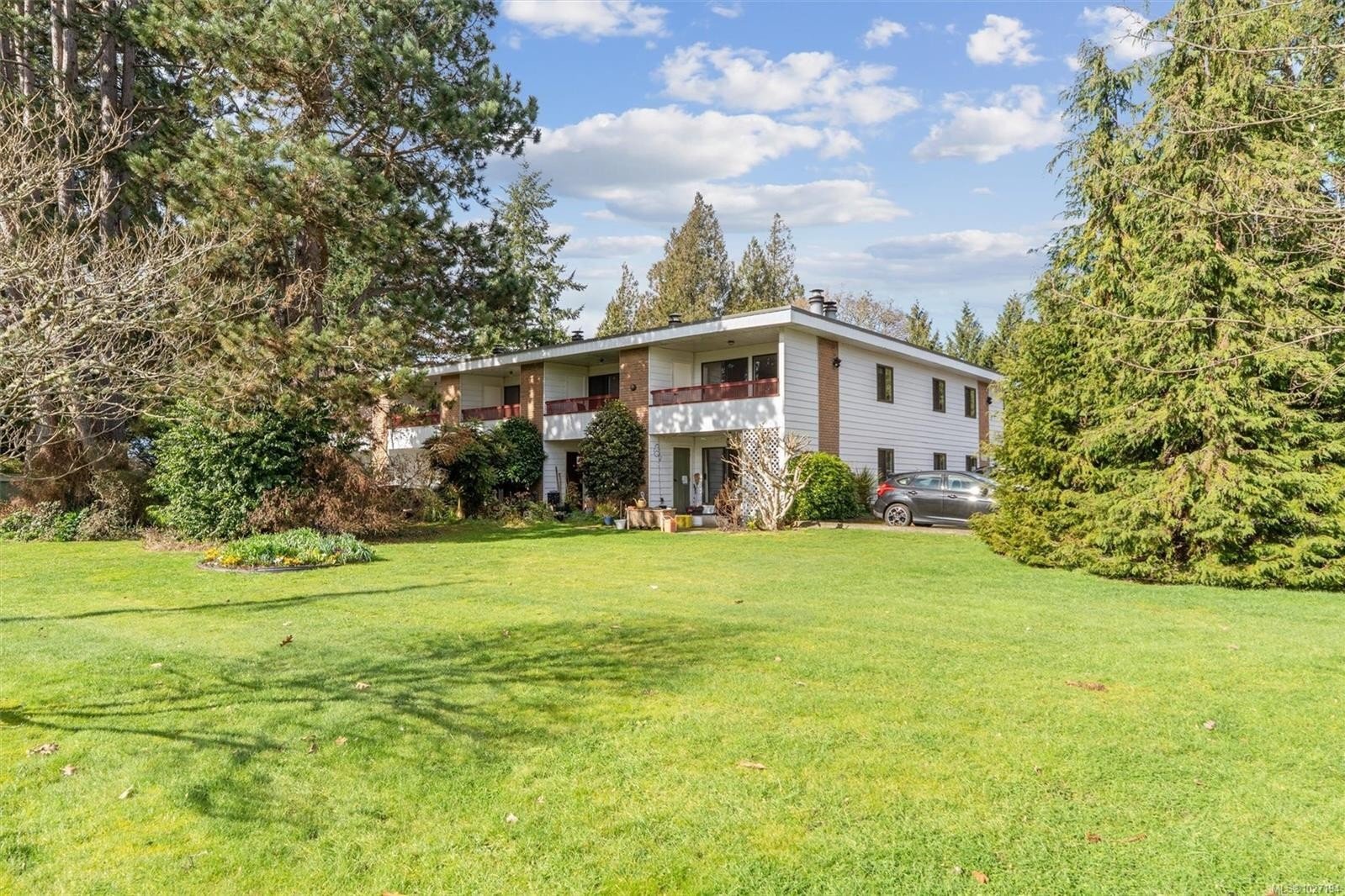 1956 Glenidle Rd, Sooke, BC, V0S1N0