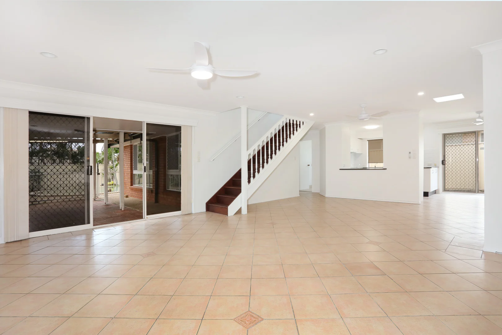 Additional image 5 of 157 Paradise Parade, Hollywell QLD 4216