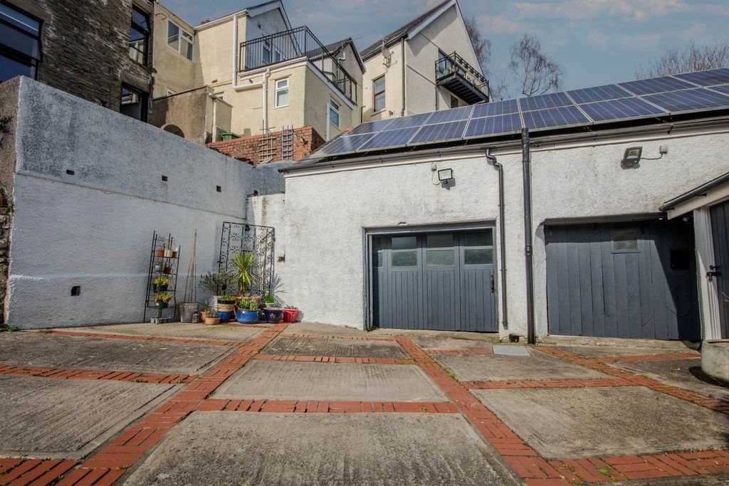 Additional image 36 of 5 bed villa for saleHigh Street, Pontyclun CF72