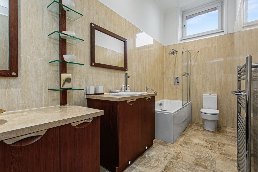 Additional image 25 of 4 bed detached house for sale17 Sunnyside Road, Paisley PA2