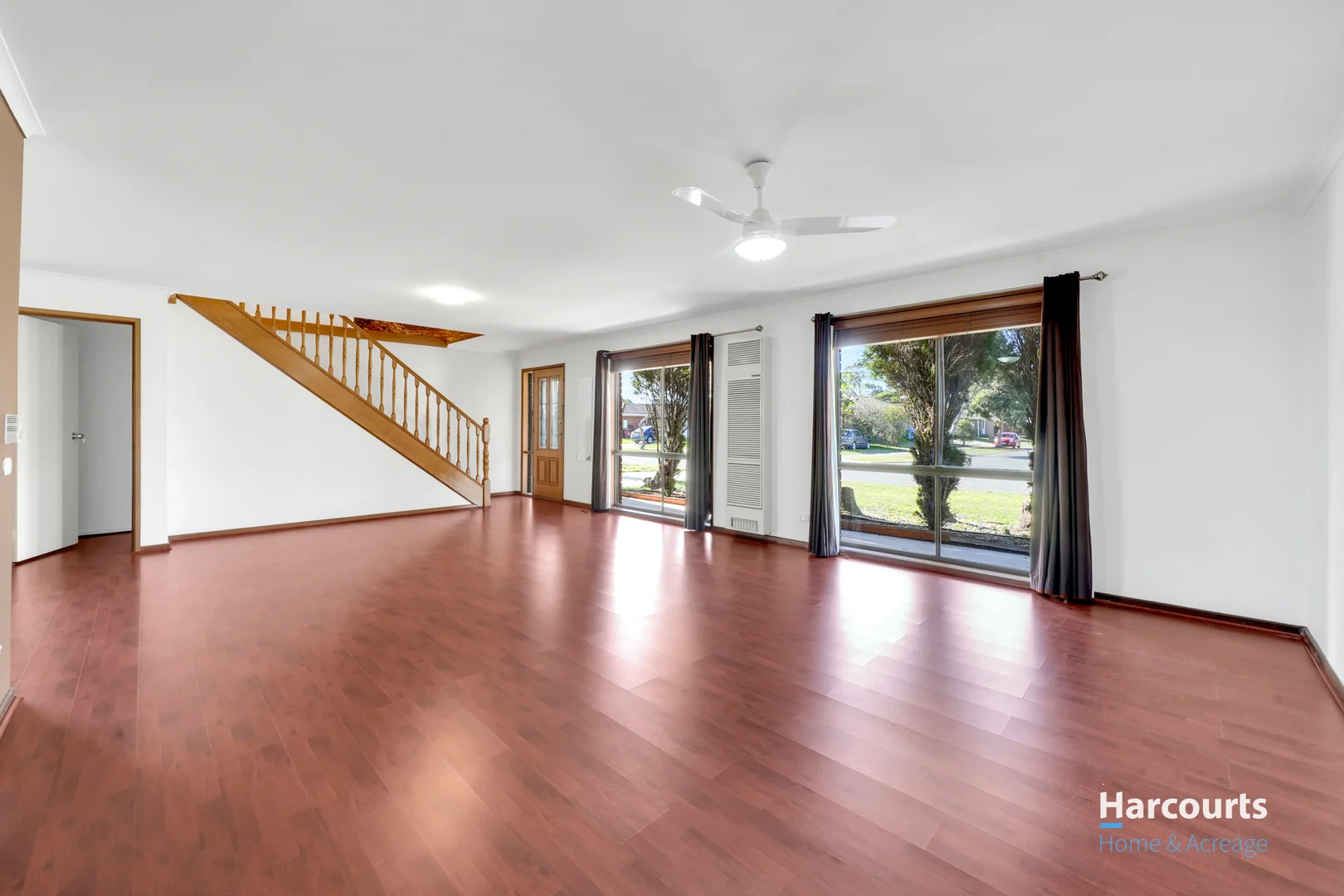 77 Gipps Crescent, Cranbourne North VIC 3977 photo 5