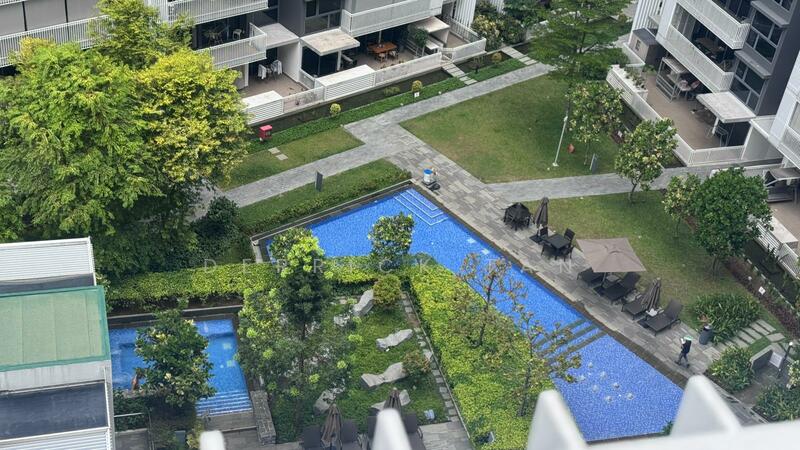 48 Lakeside Drive photo 3