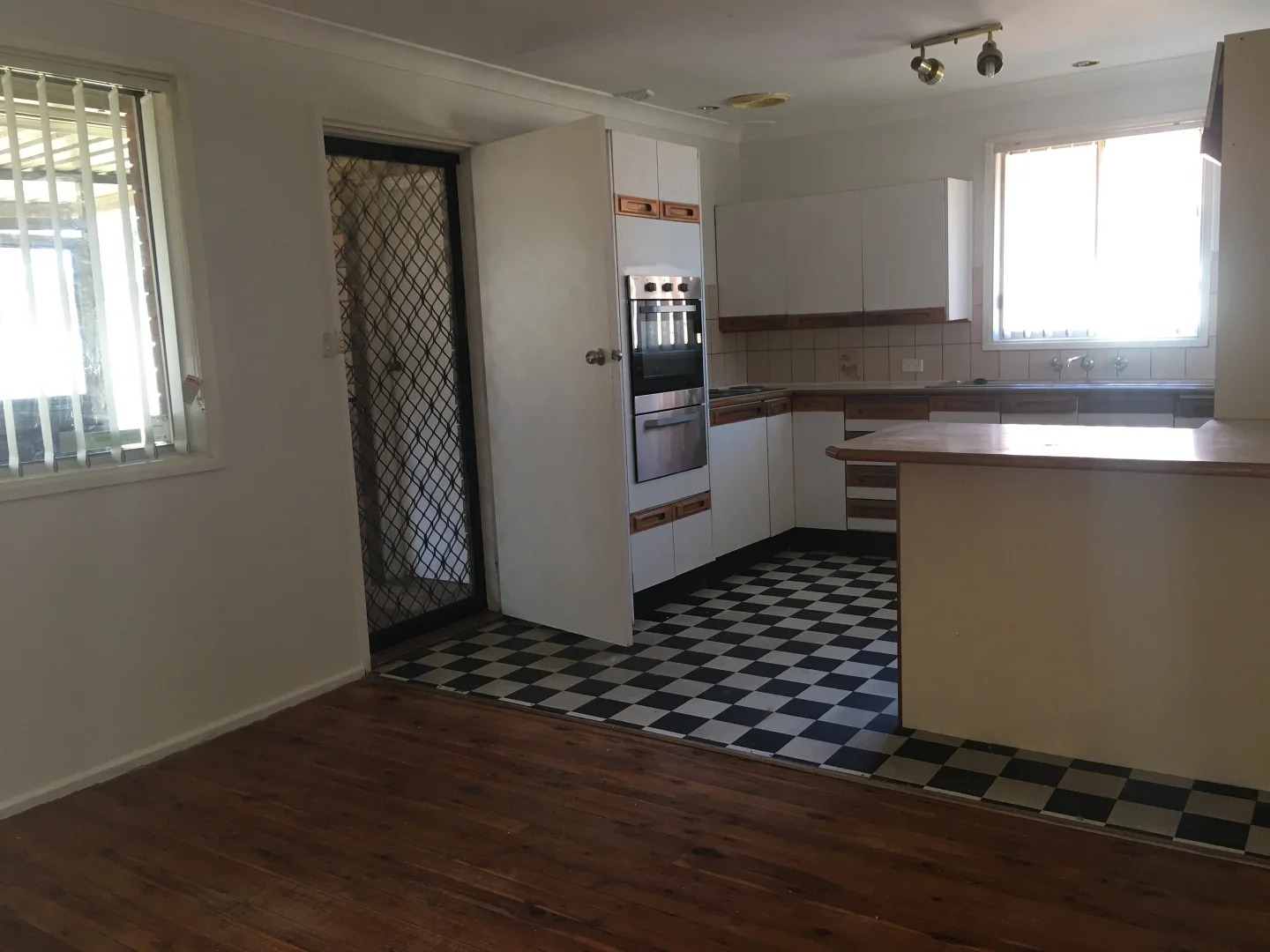 Additional image 4 of 25 Nairana Dr, Marayong NSW 2148