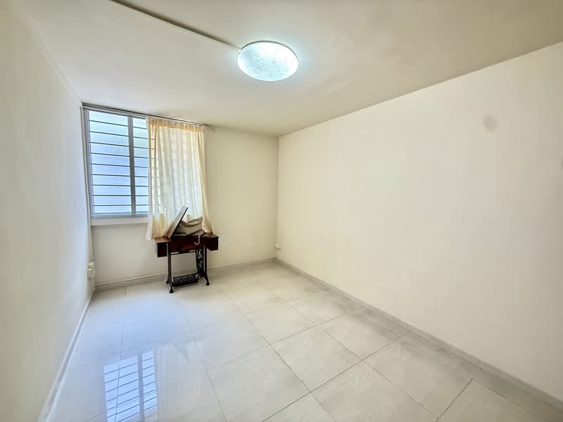 324 Serangoon Avenue 3 photo 3
