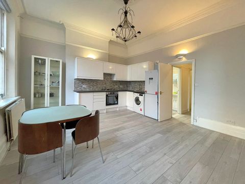 320 Earls Court Road, London, London, London SW5