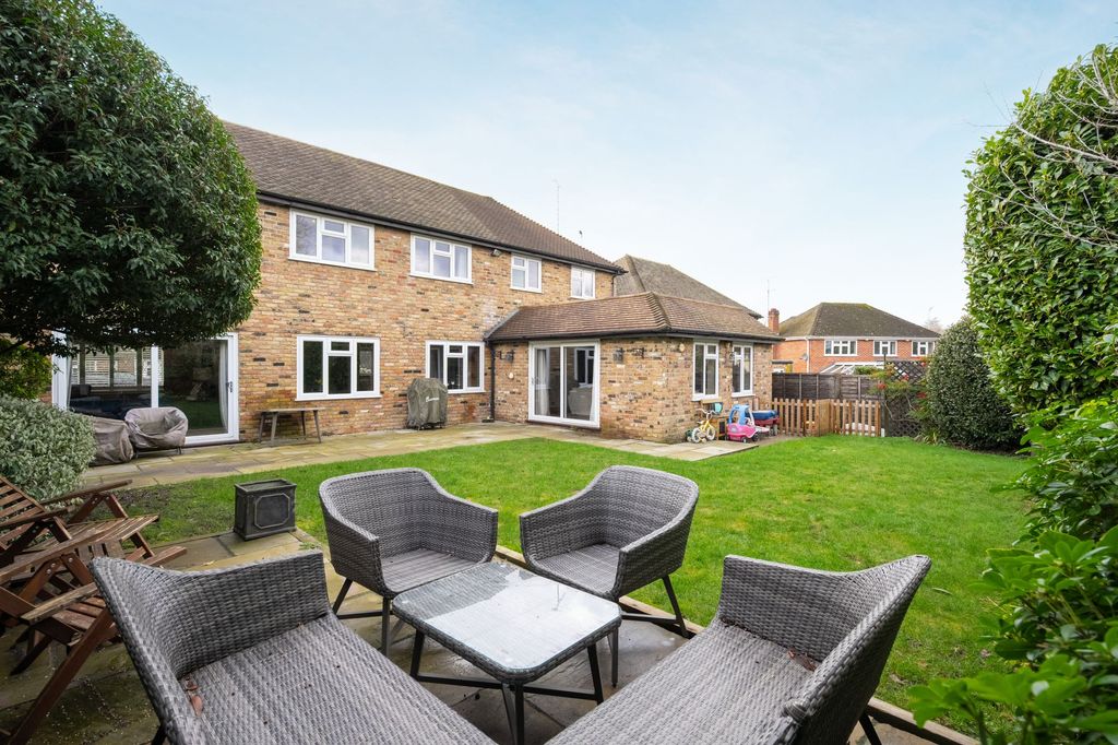 Additional image 13 of 5 bed detached house for saleLeycester Close, Windlesham GU20