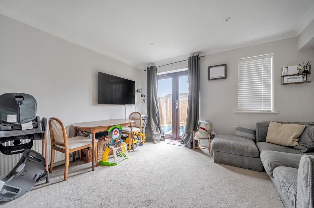 Additional image 4 of 2 bed terraced house for saleHaslemere, Surrey GU27